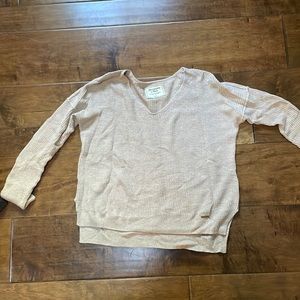 Abercrombie & Fitch beige v-neck high-low sweater